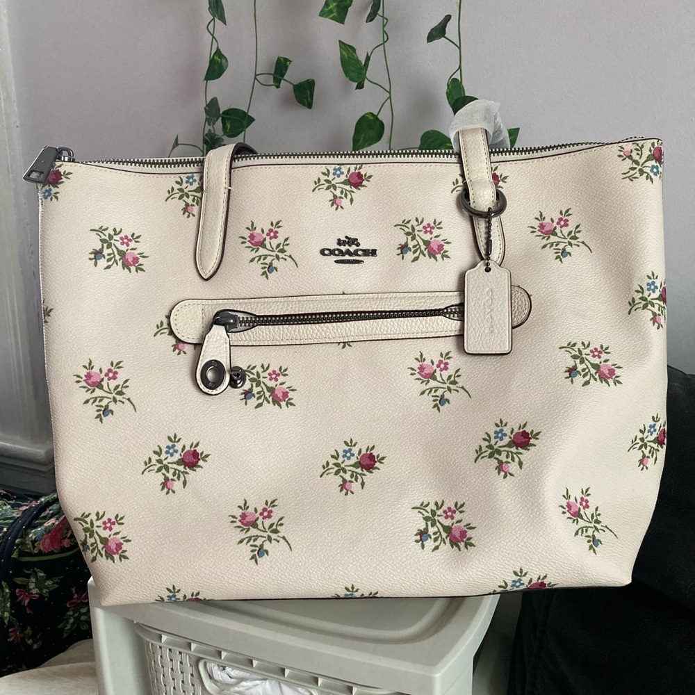Coach Taylor Cross Stitch Floral Pebbled Leather City Tote Bag 23598